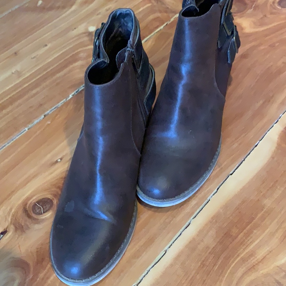 Size 8 Dark brown Sally booties. - Picture 2 of 7